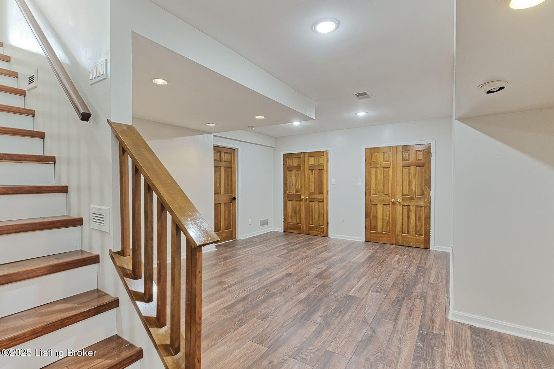 4317 Comanche Trail