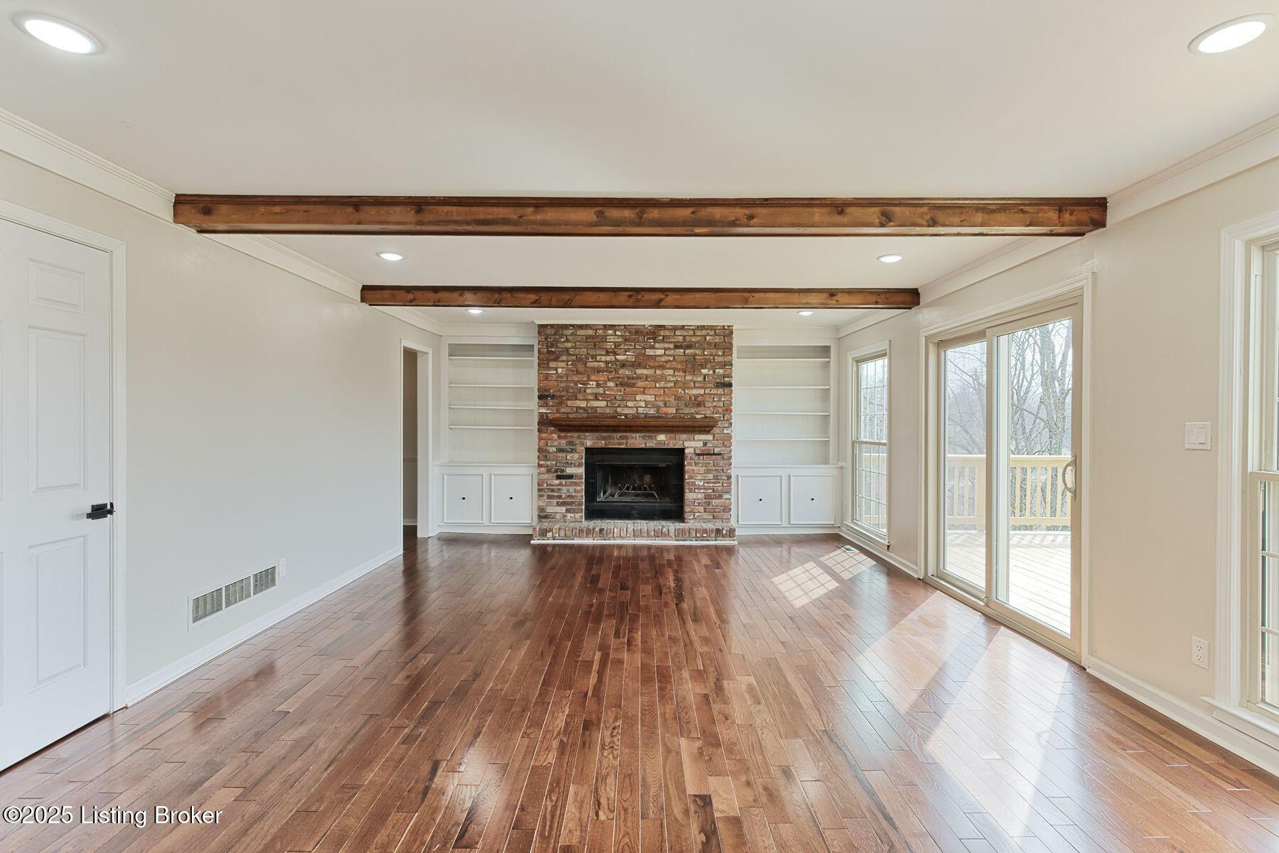 4317 Comanche Trail