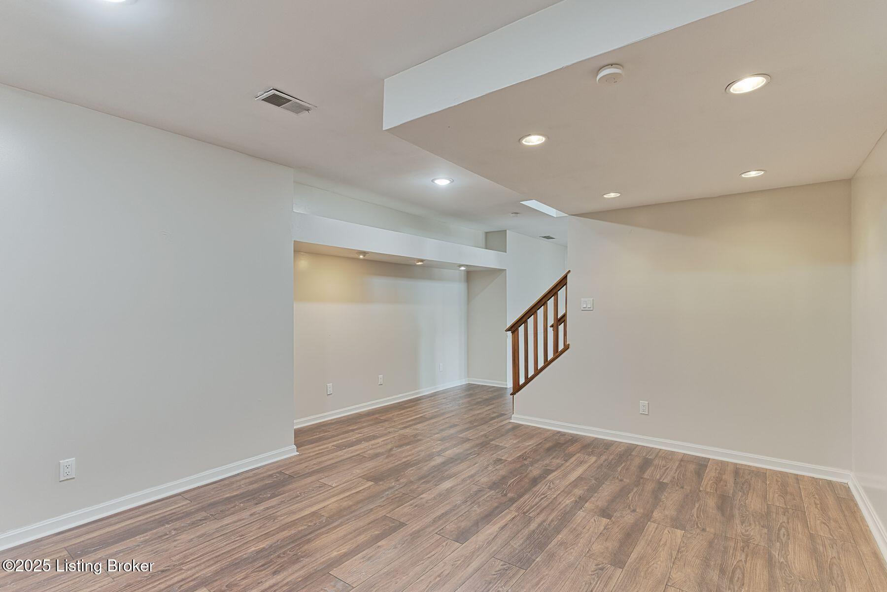 4317 Comanche Trail