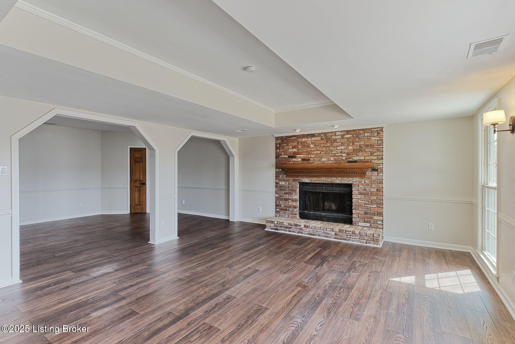 4317 Comanche Trail