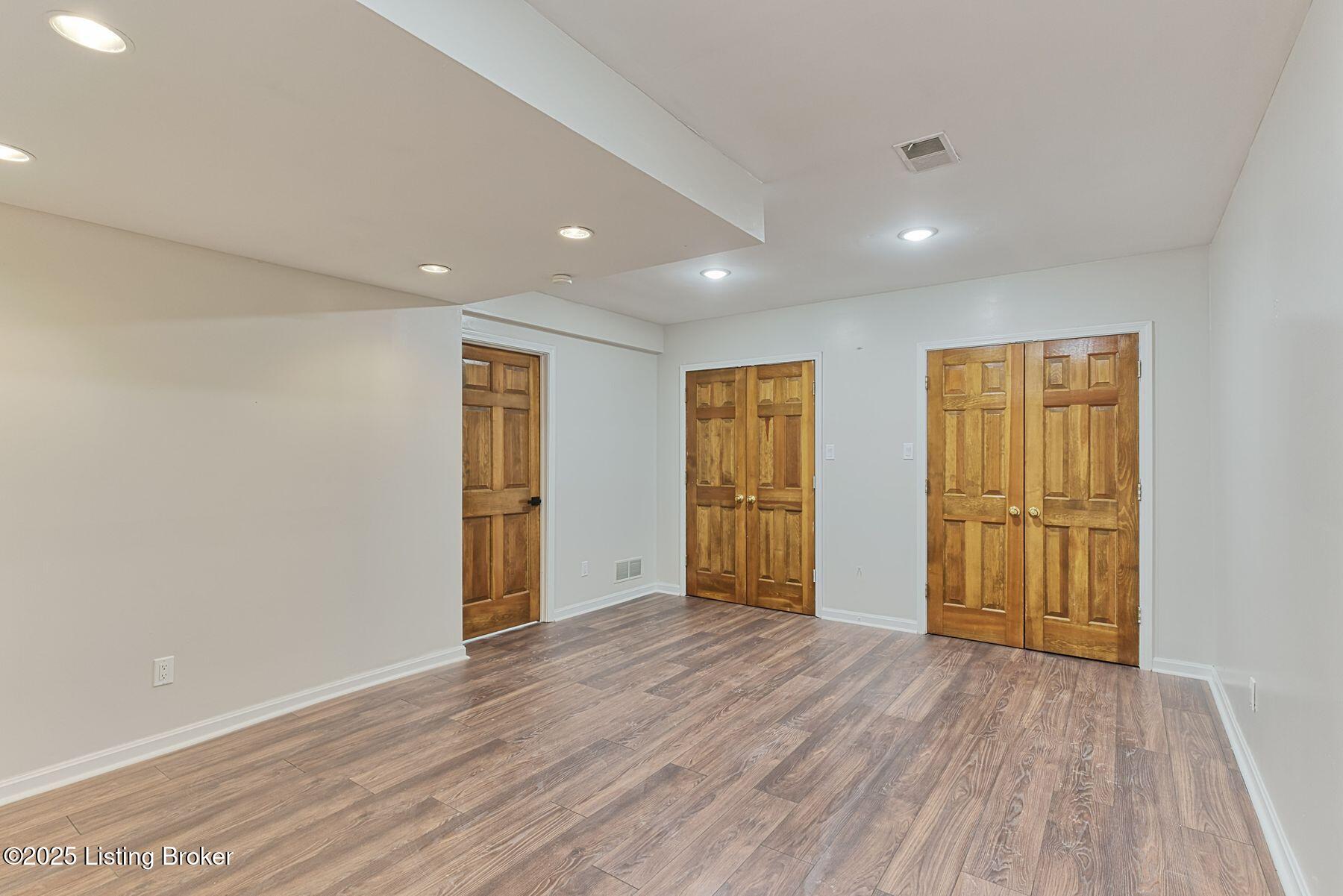 4317 Comanche Trail