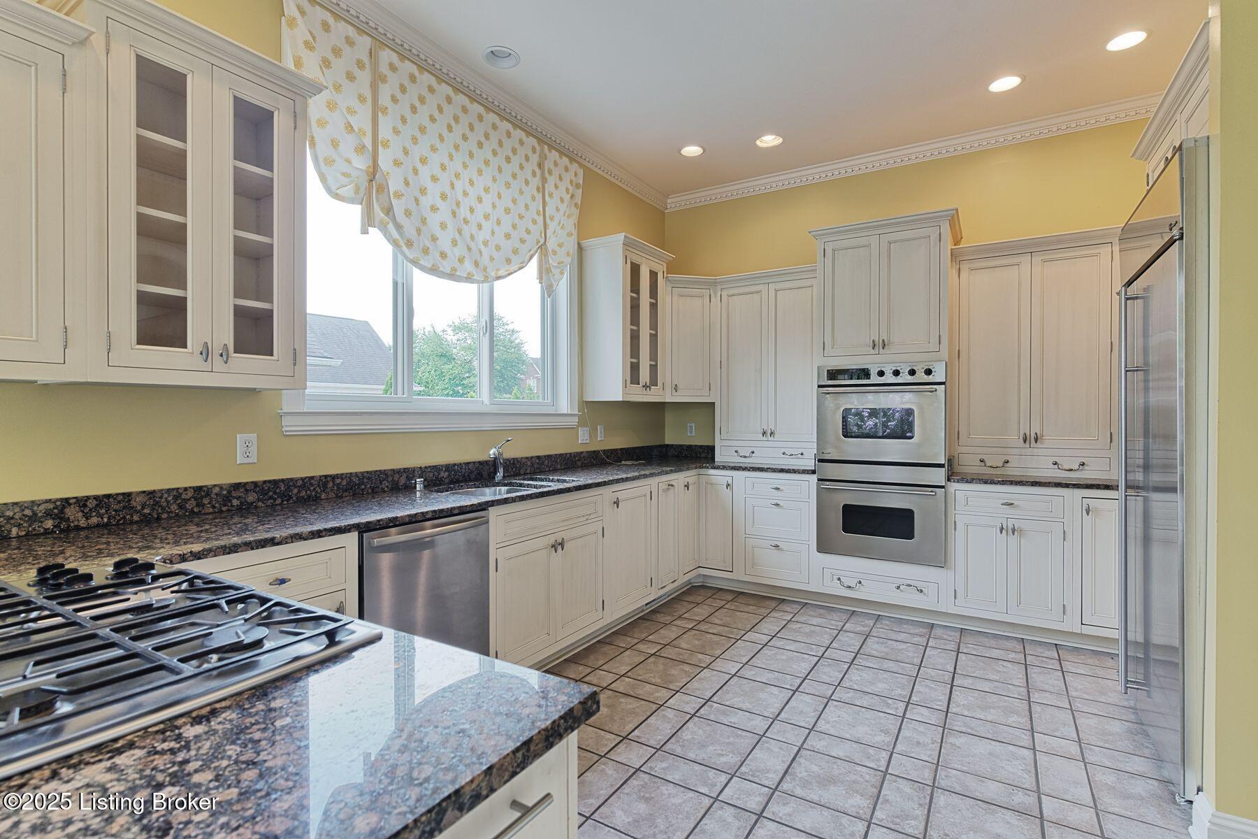 1511 Crosstimbers Dr