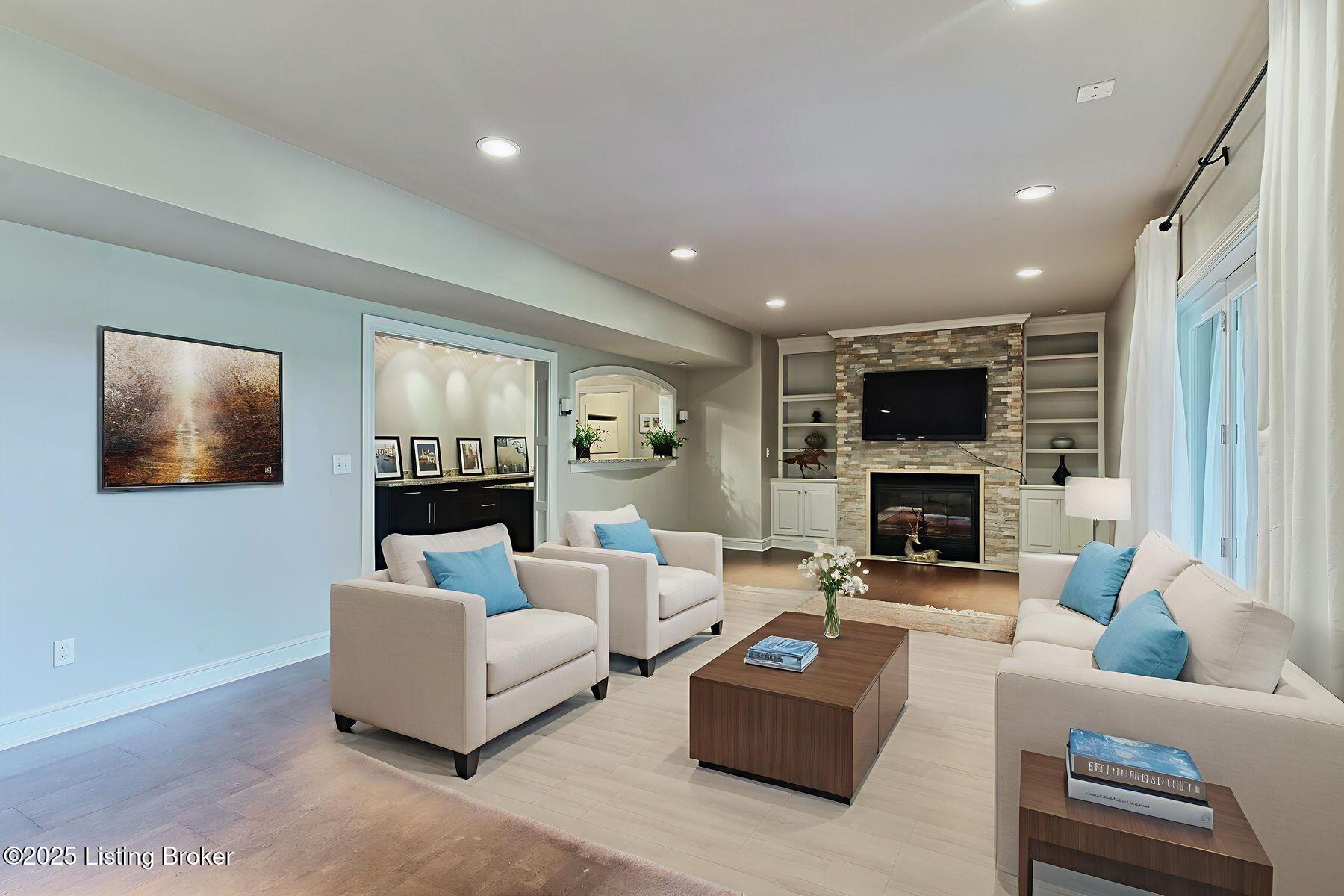 1511 Crosstimbers Dr