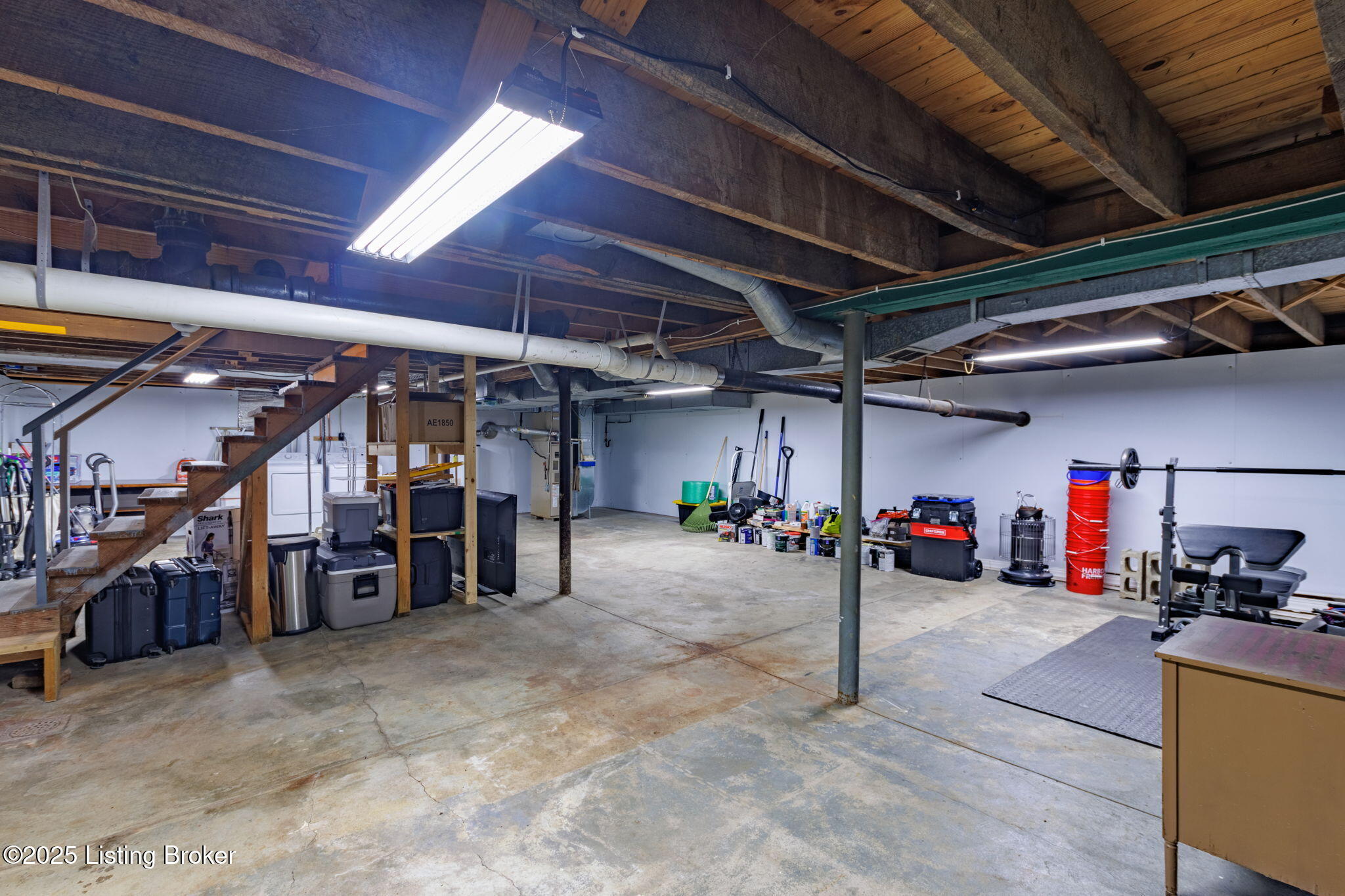 700 Ashland Ave