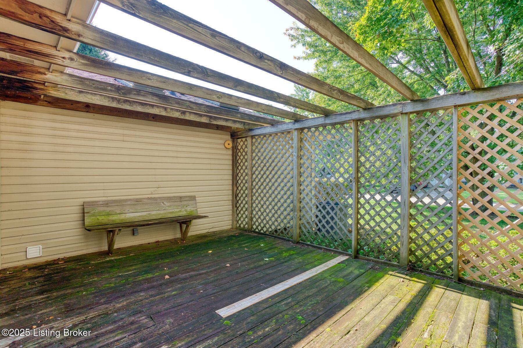 3314 La Follette Dr