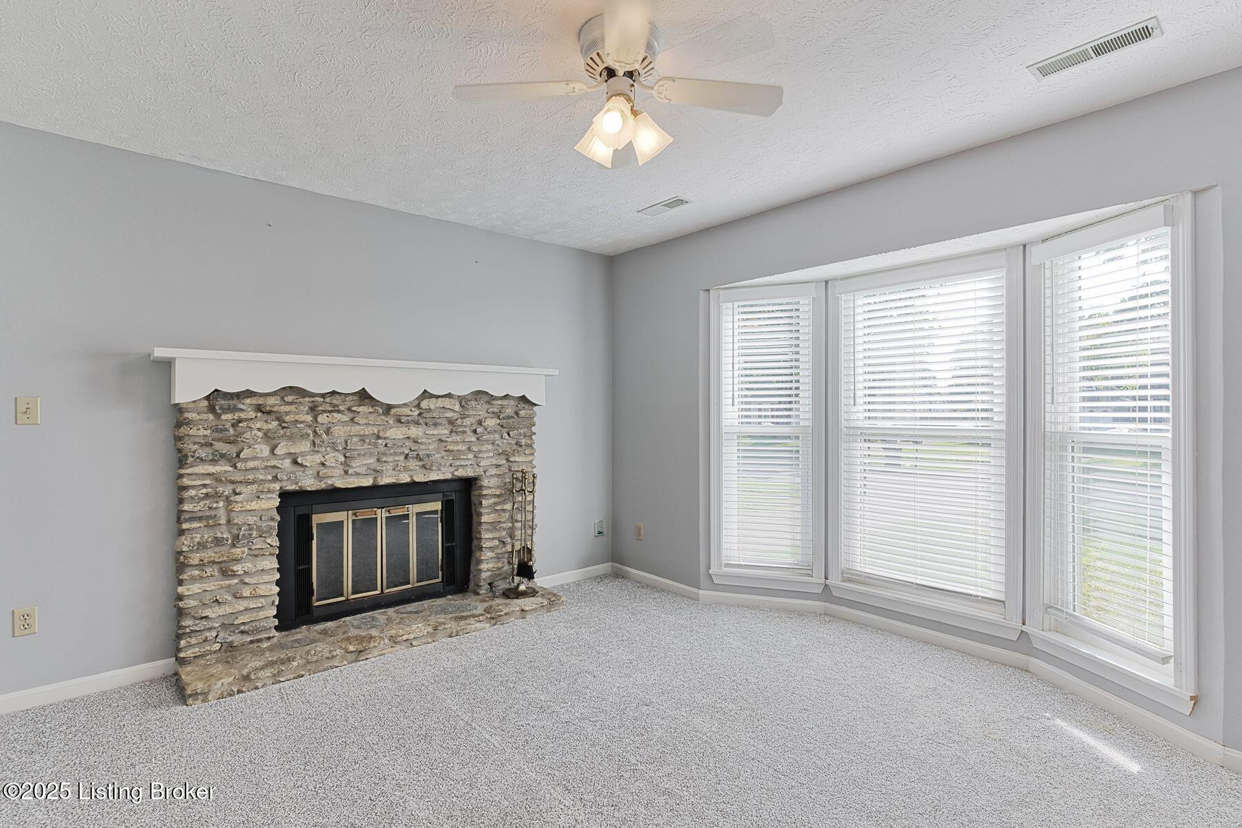 3314 La Follette Dr