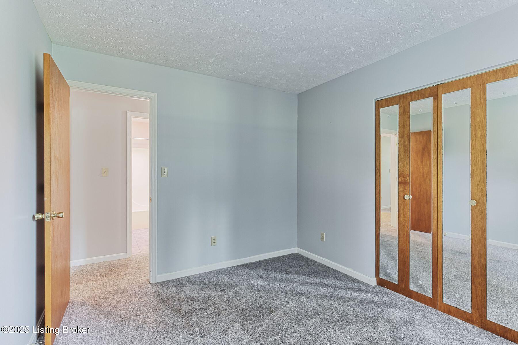 3314 La Follette Dr