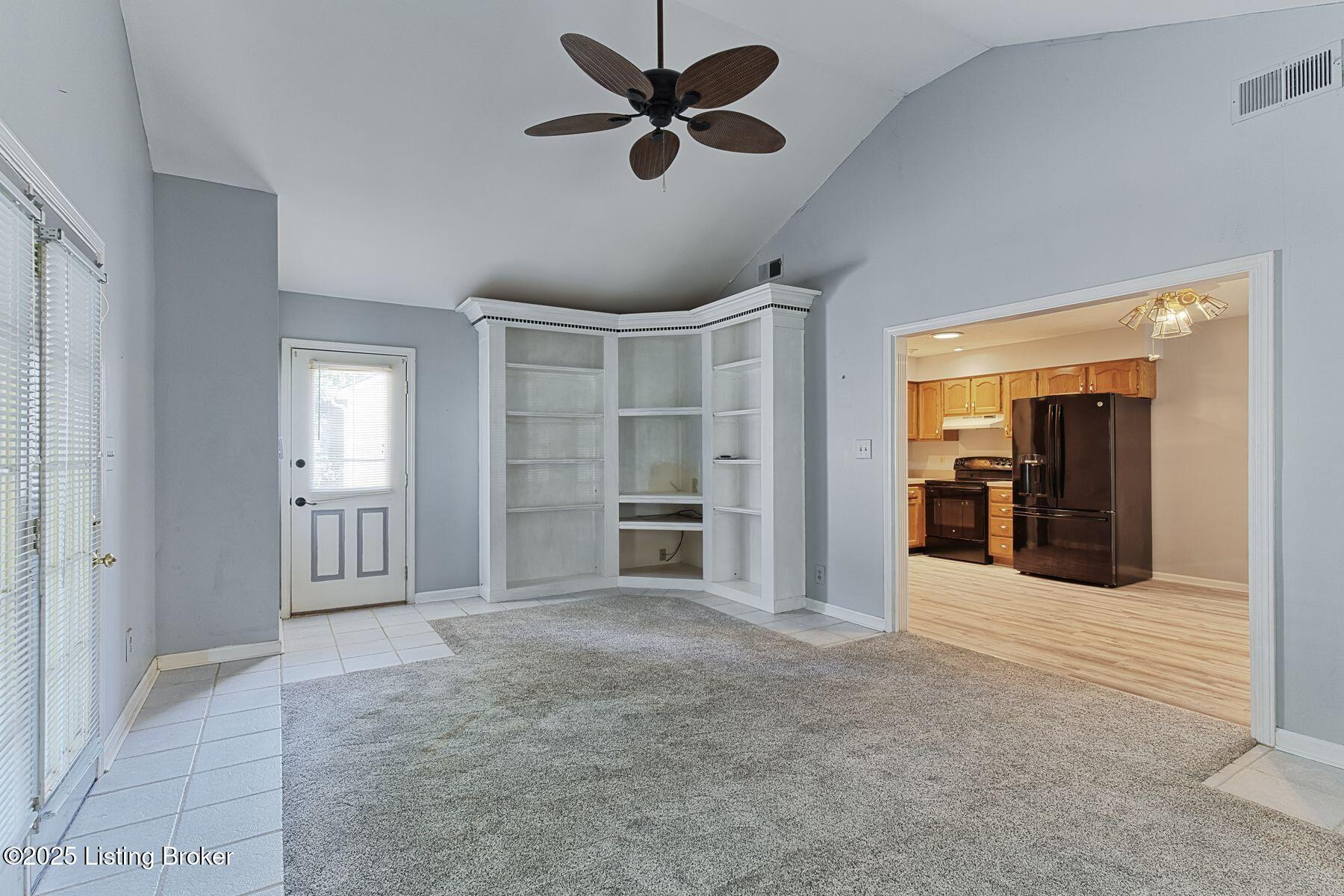 3314 La Follette Dr