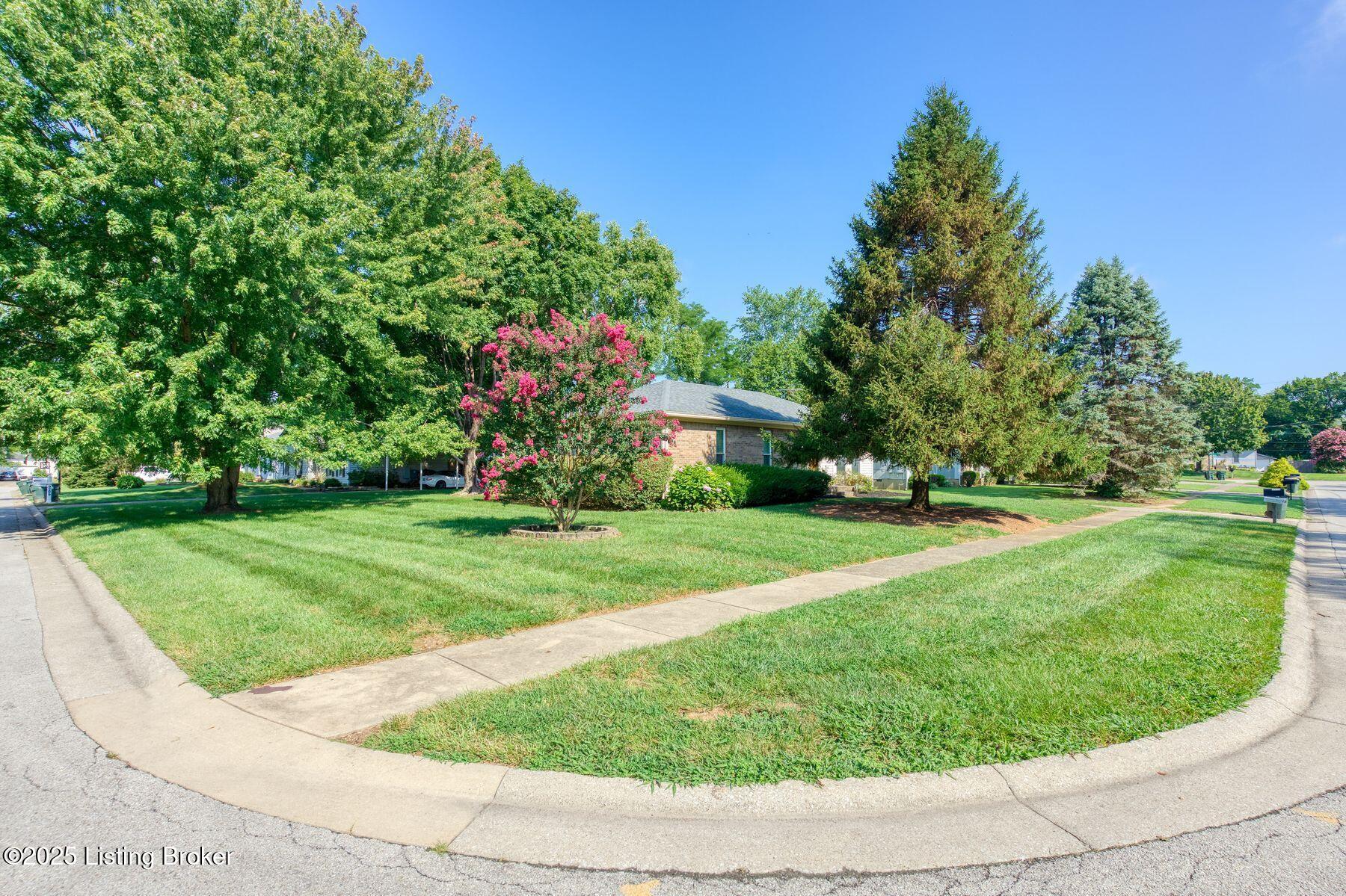 3314 La Follette Dr