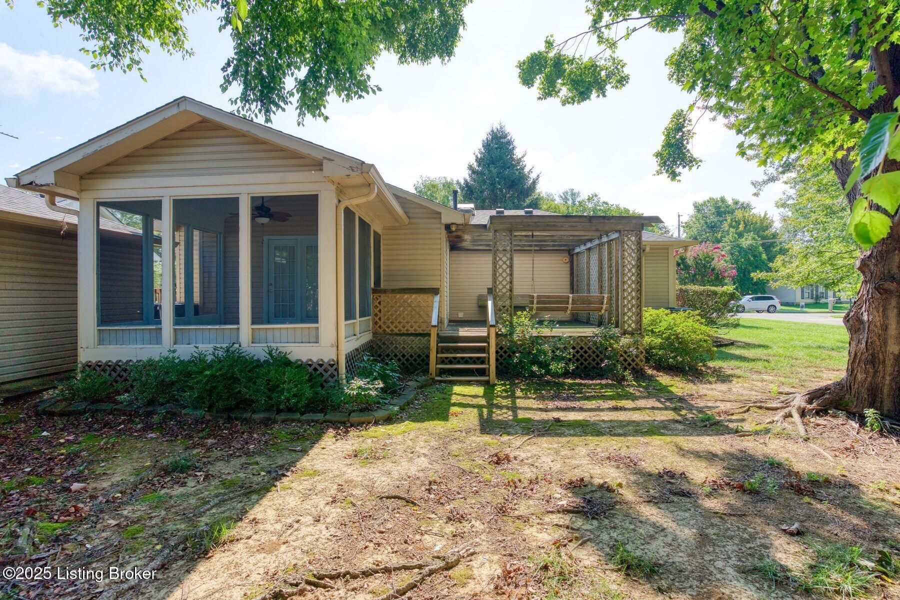 3314 La Follette Dr