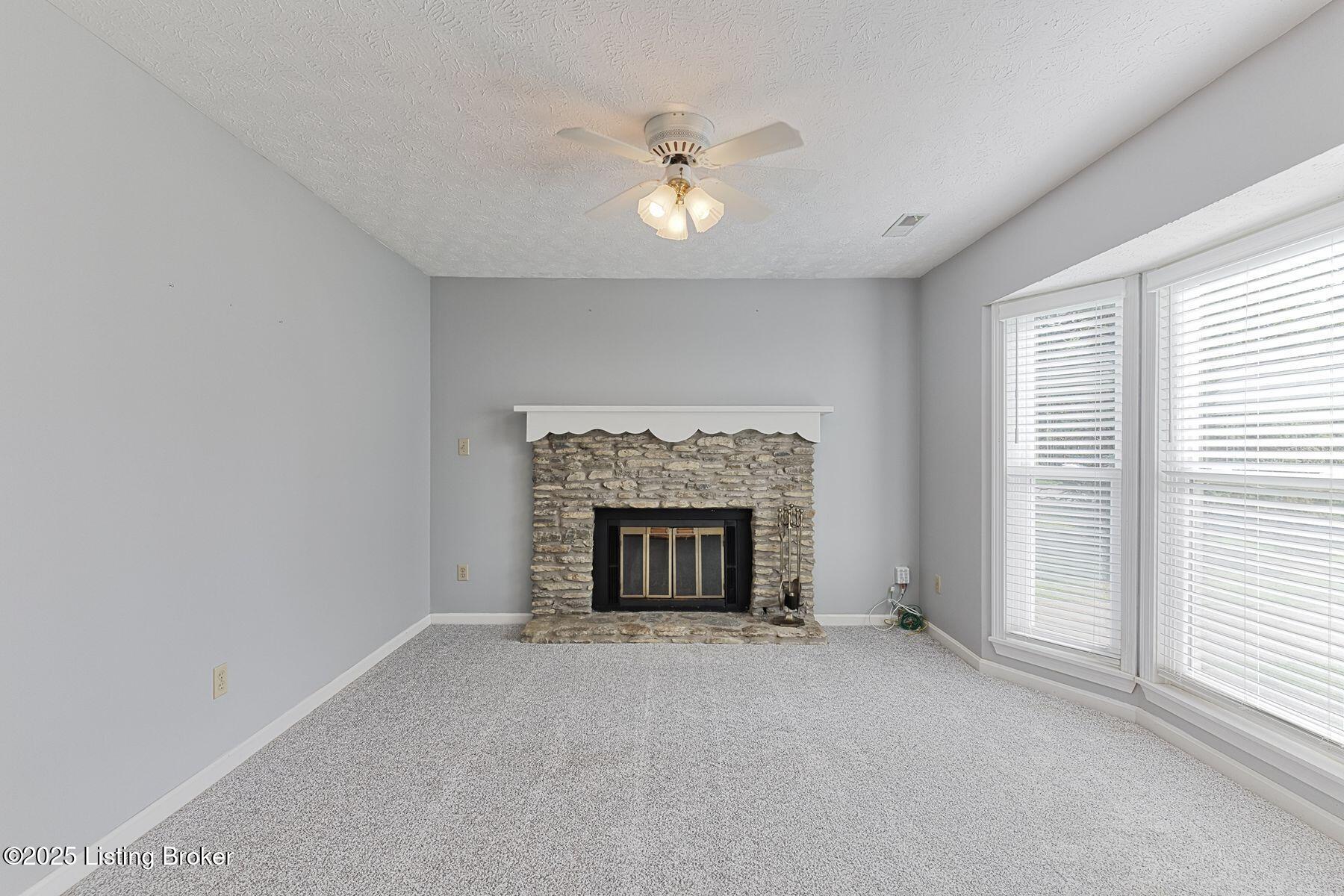 3314 La Follette Dr