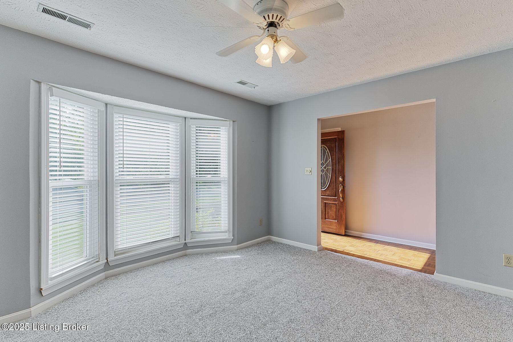 3314 La Follette Dr