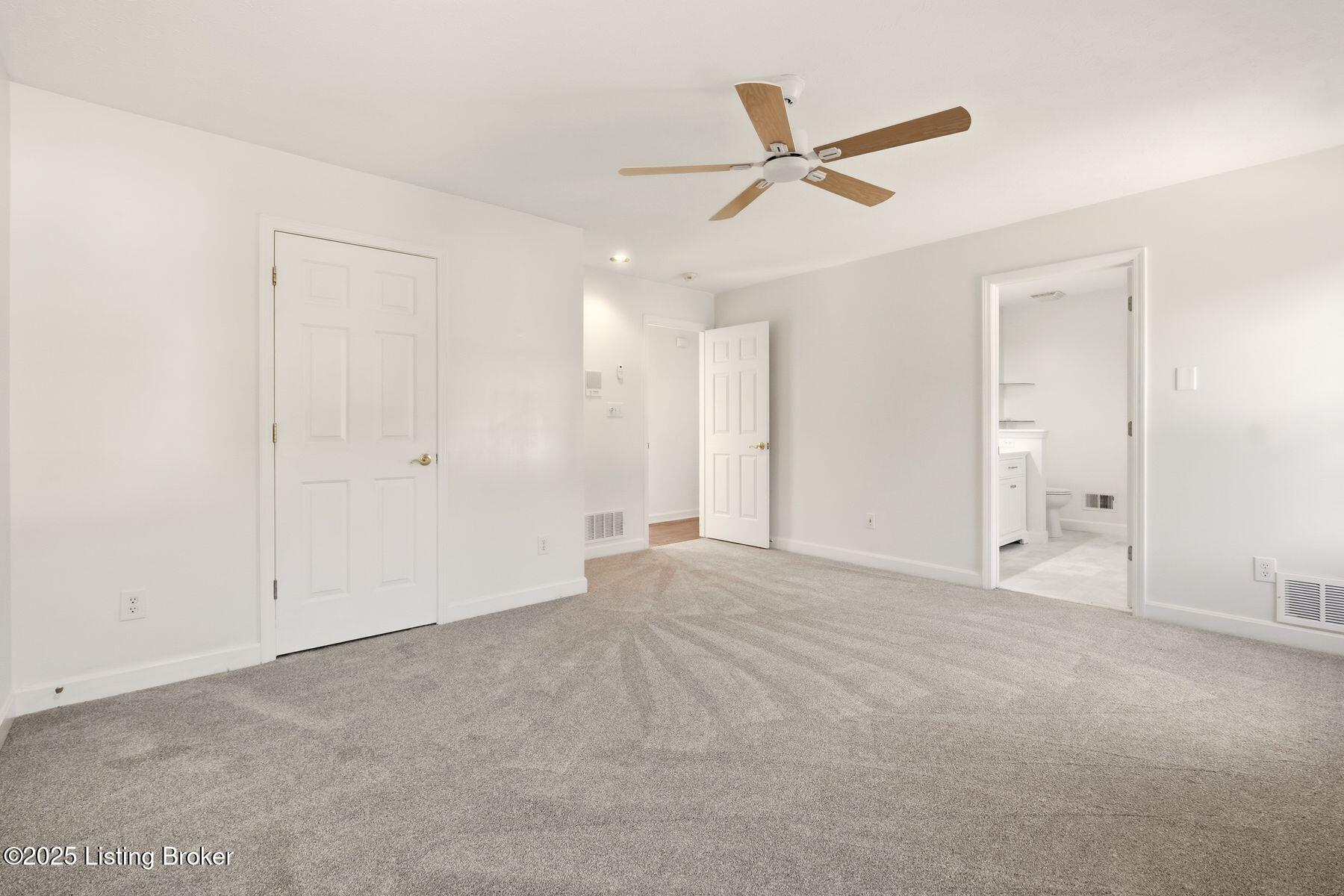 4402 Stone Wynde Dr, Louisville