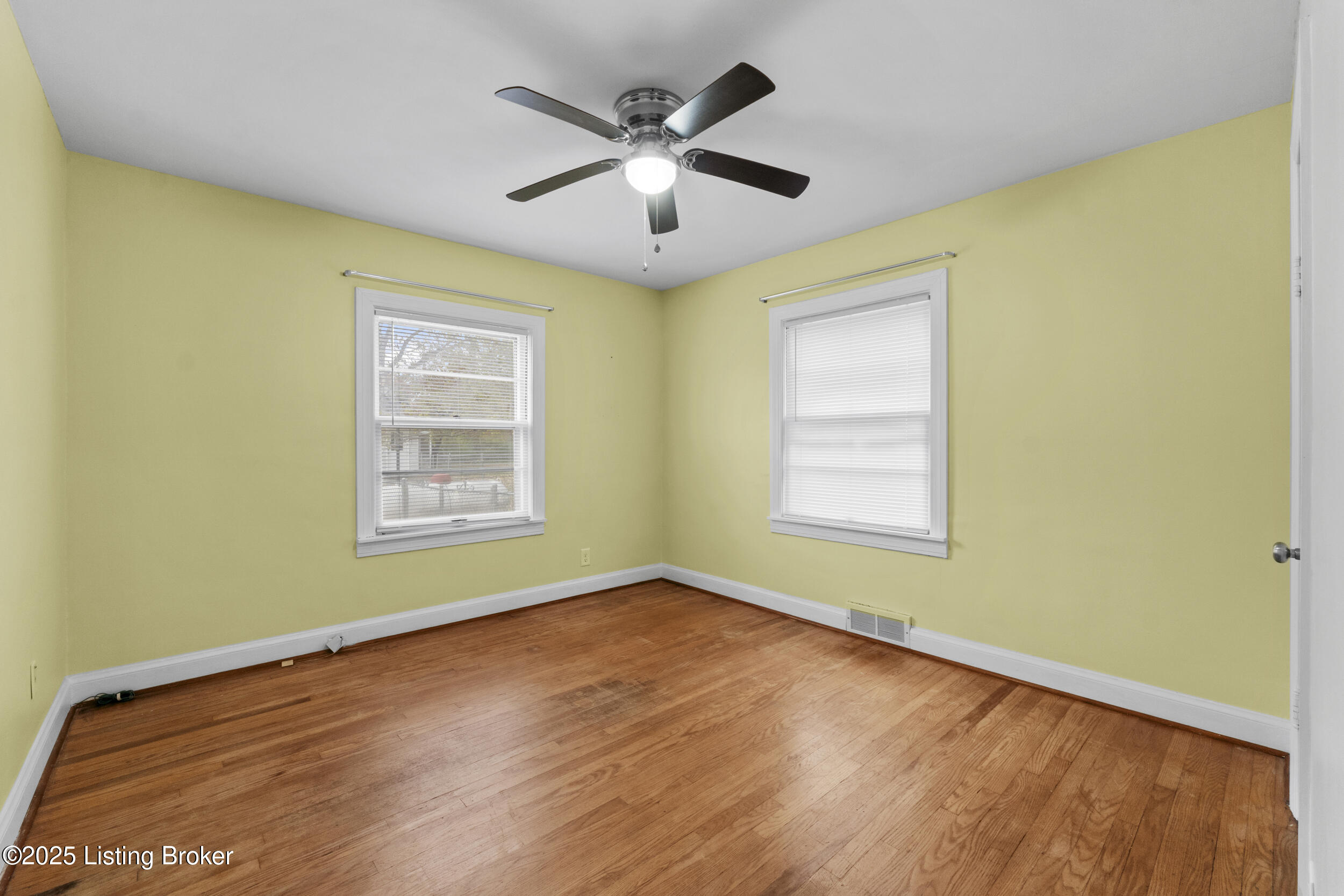 619 Watterson Way