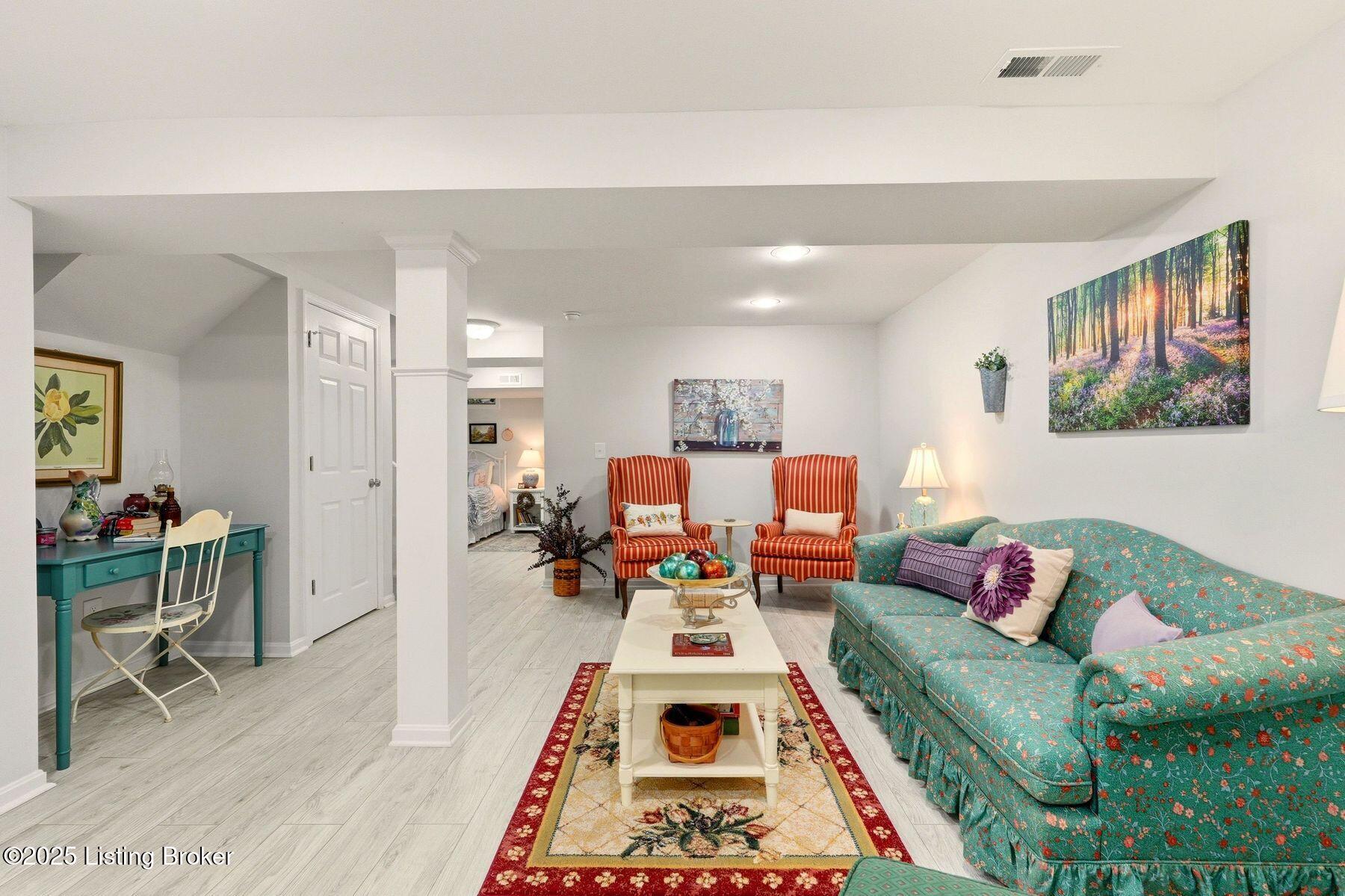 108 Gardiner Lake Rd