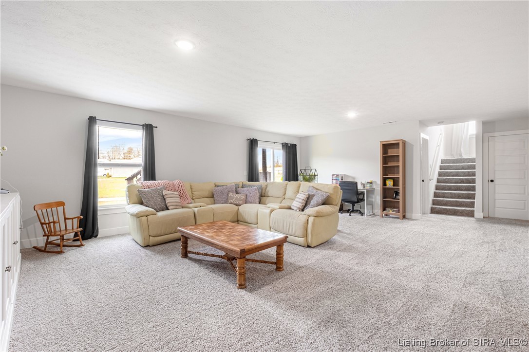 4221 Toms Way