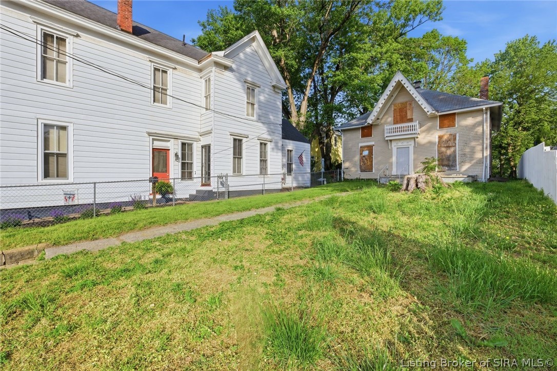 1613 Dewey Street