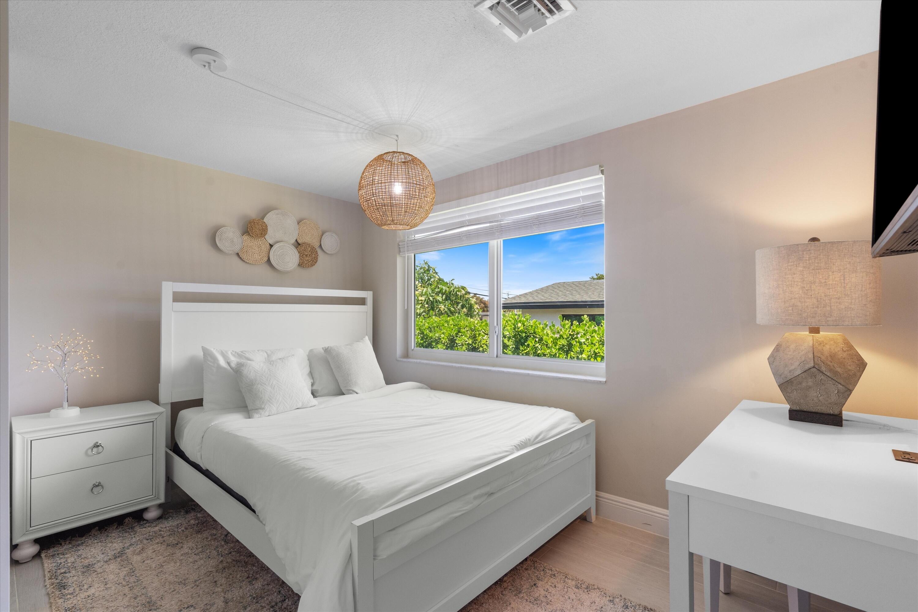 108 SE 31st Avenue