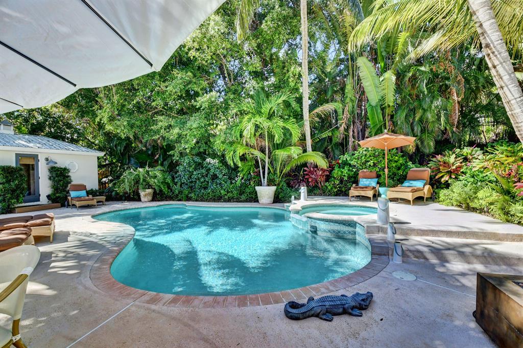 332 SE 7th Avenue