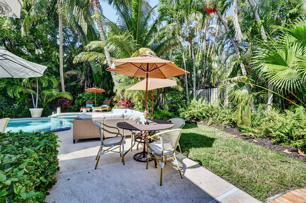 332 SE 7th Avenue