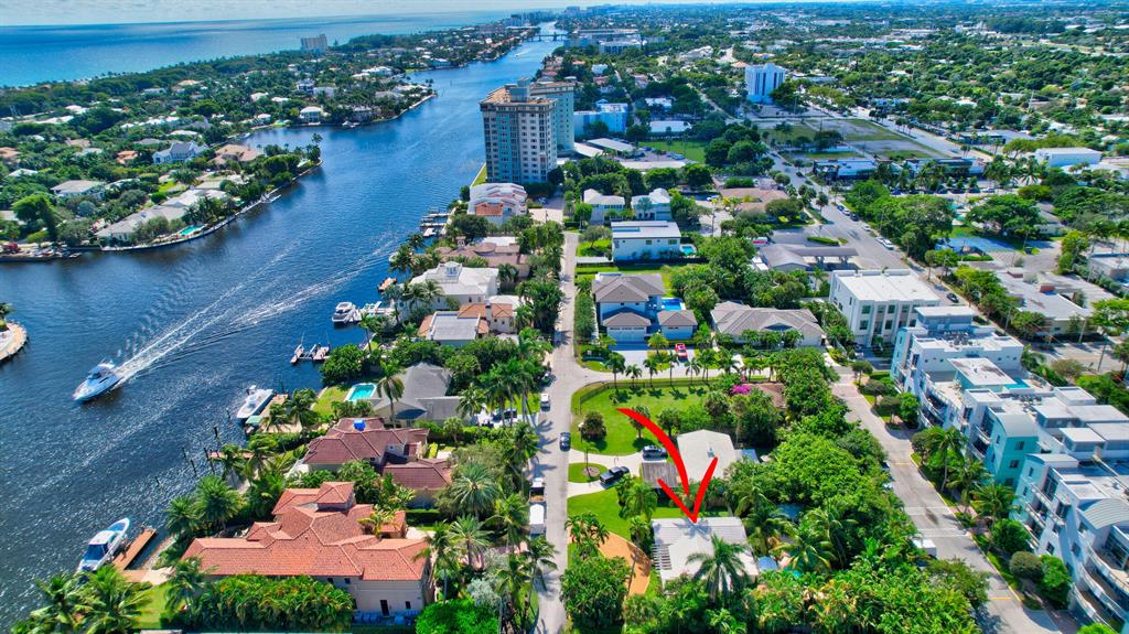 332 SE 7th Avenue