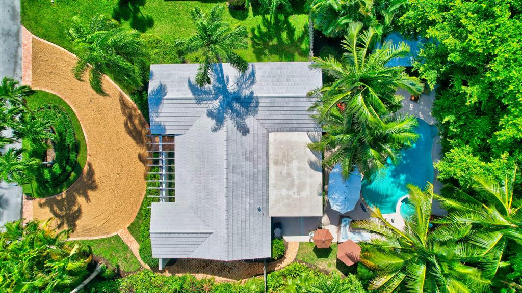 332 SE 7th Avenue