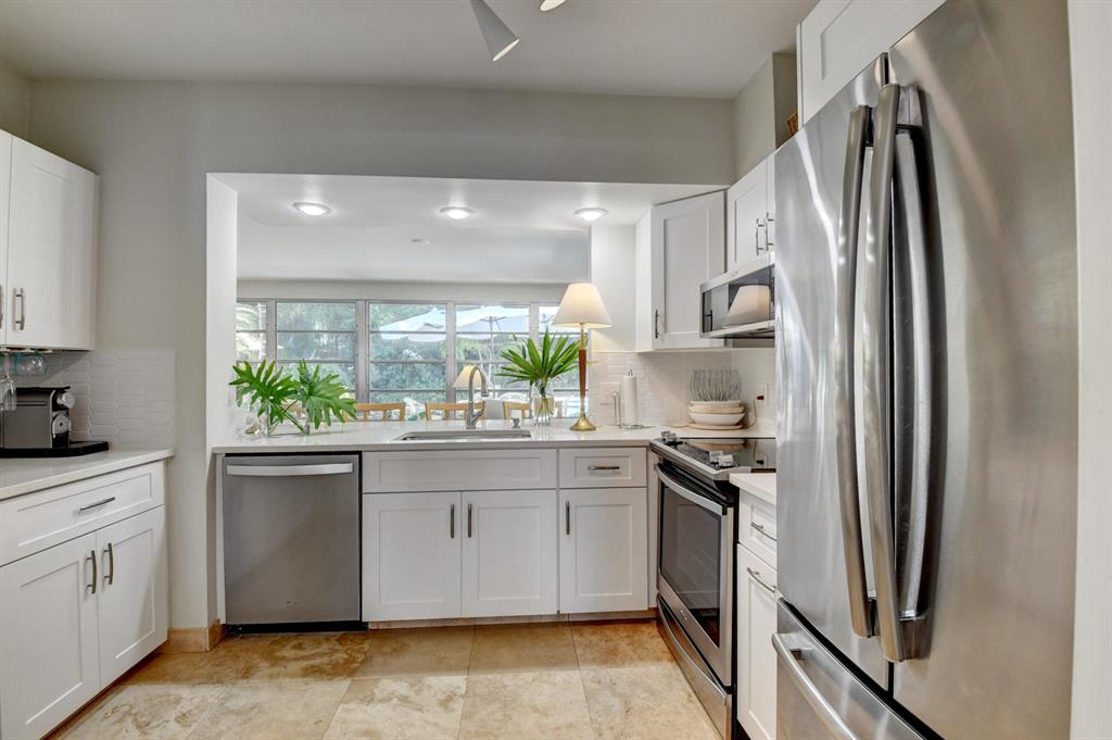 332 SE 7th Avenue