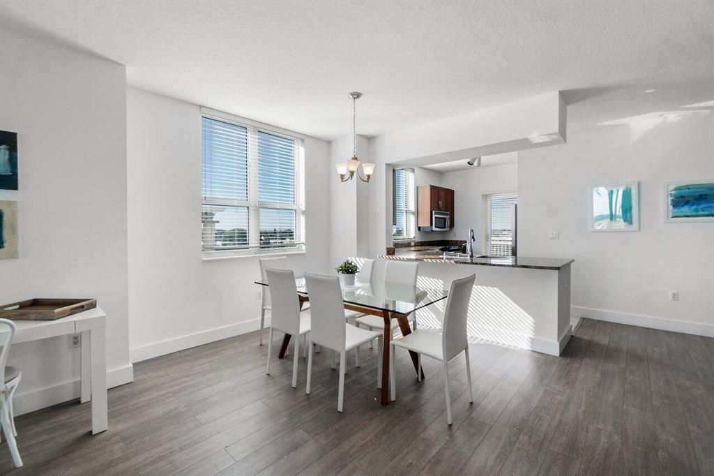 450 N Federal Highway 605