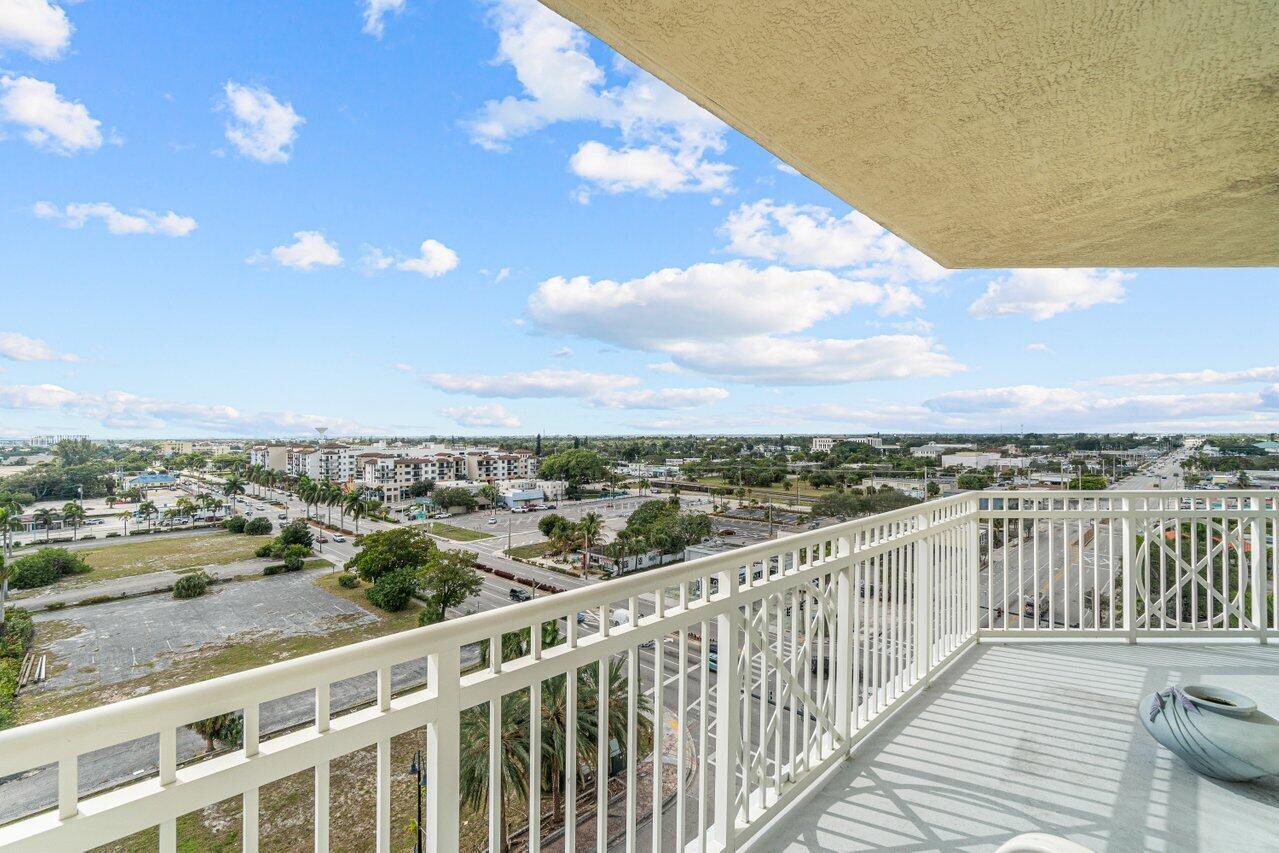 350 N Federal Highway 915
