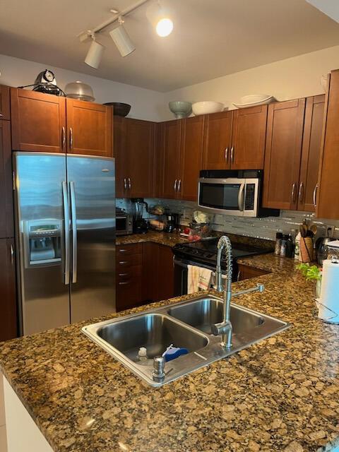 450 N Federal Highway 1210