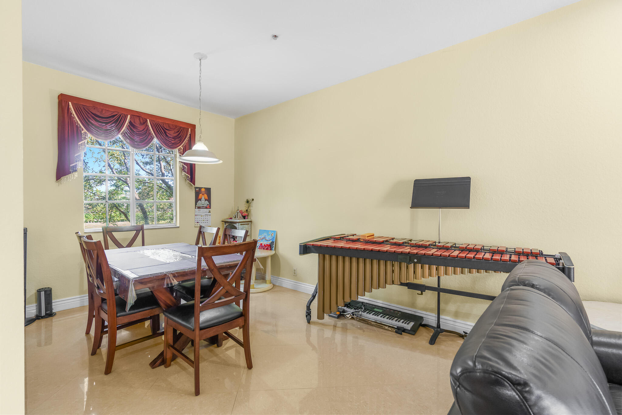 4553 Danson Way