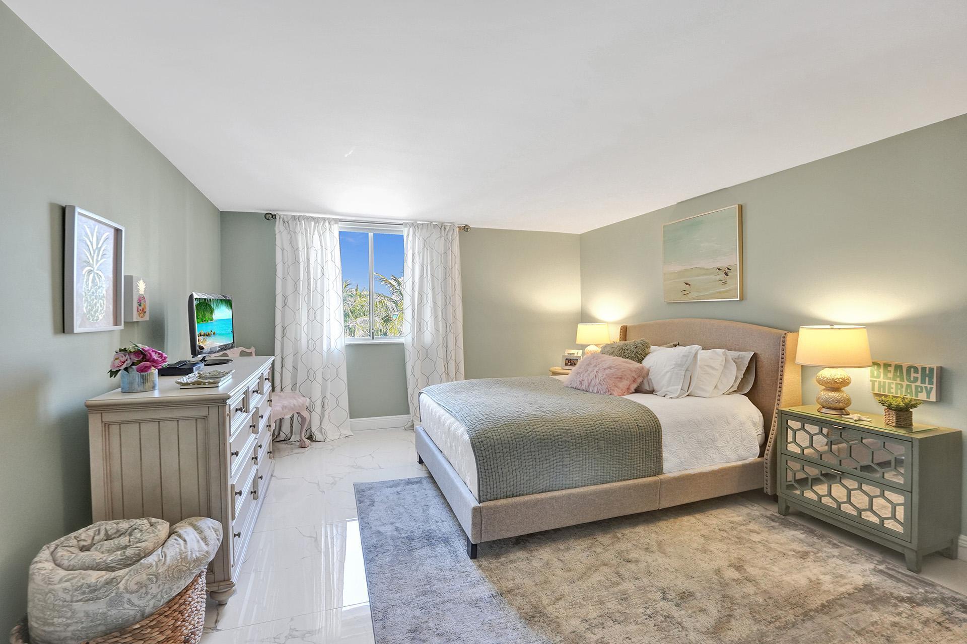 2000 S Ocean Boulevard 304