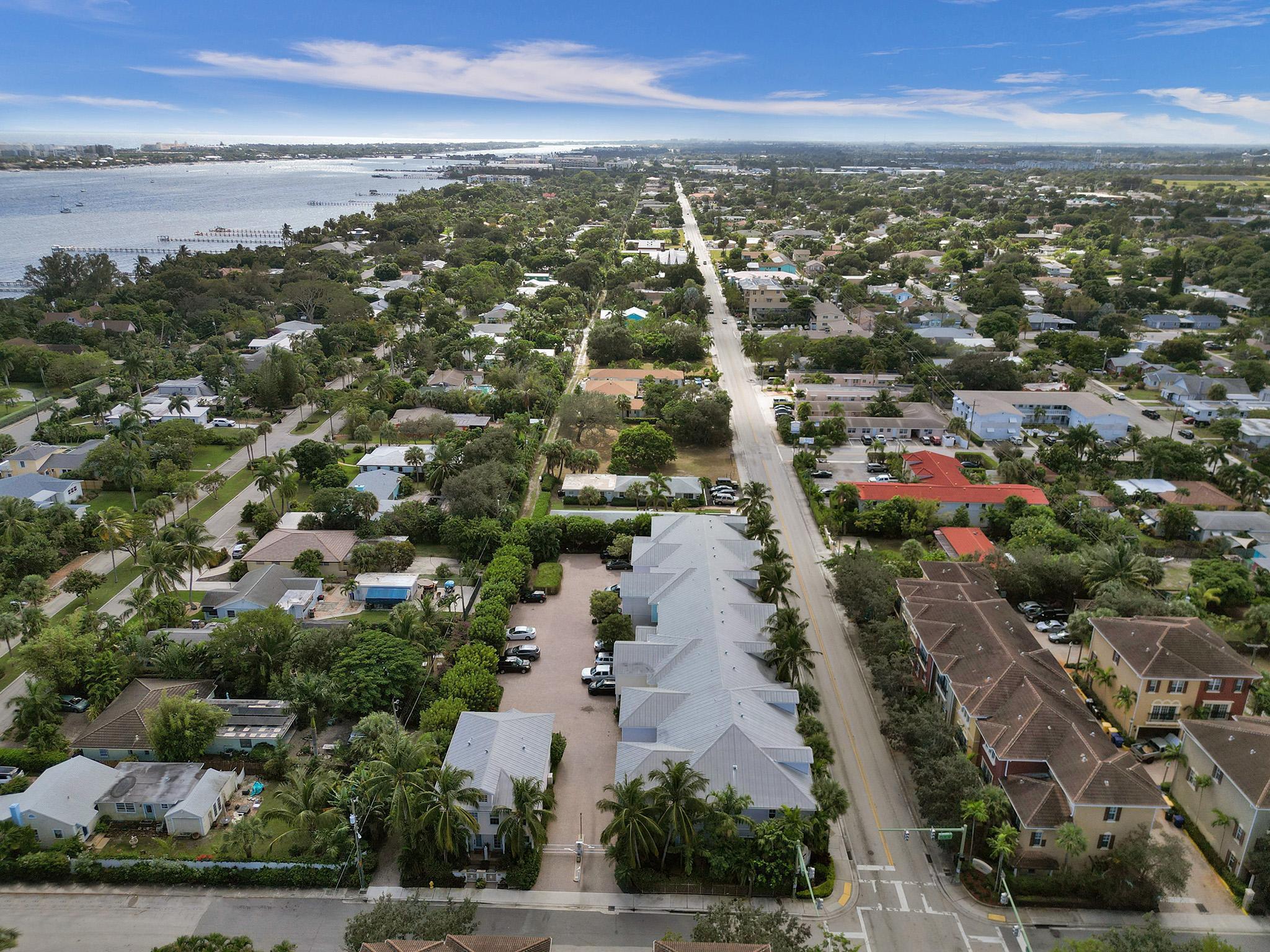 602 S Federal Highway 16