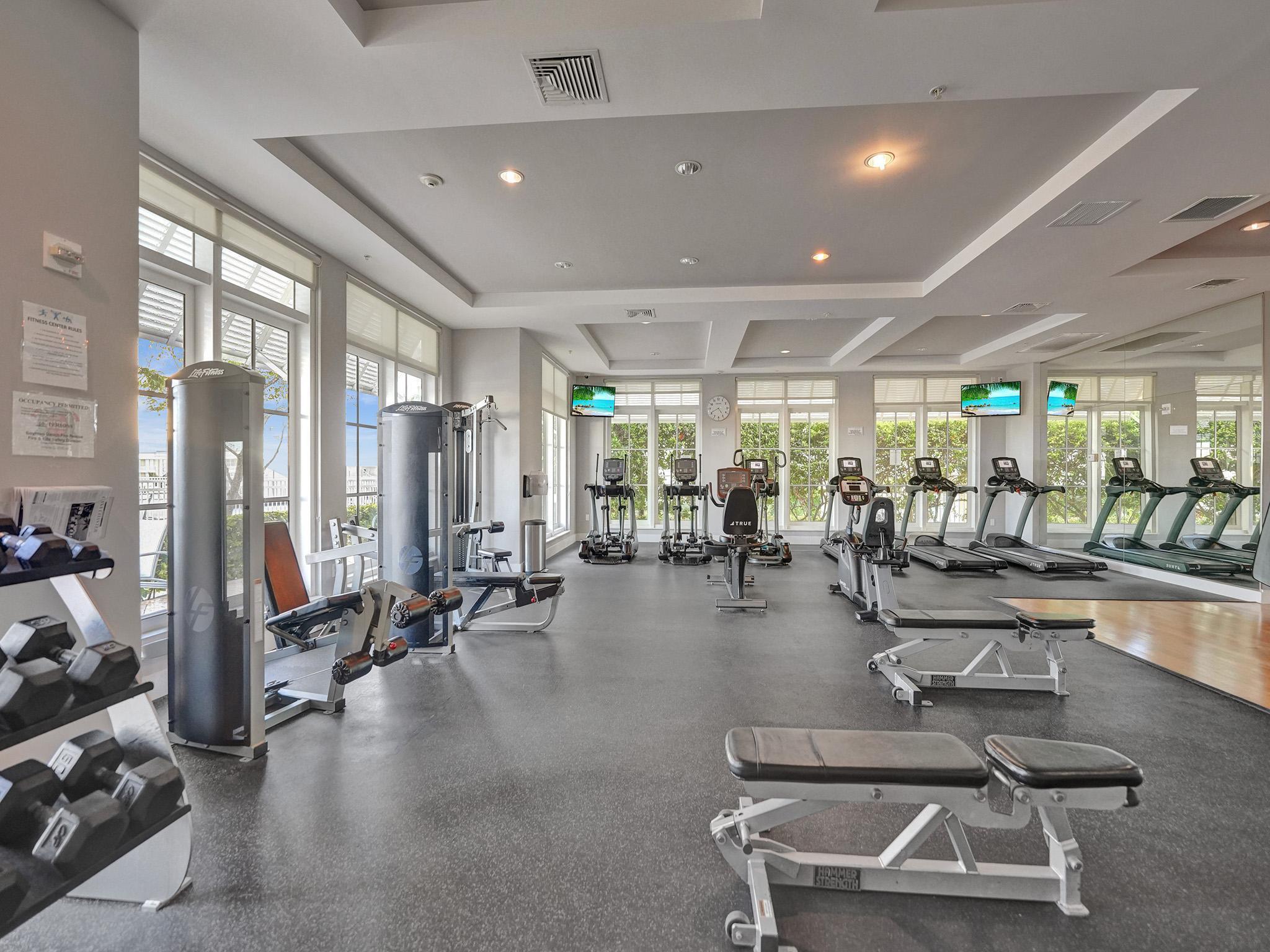 450 N Federal Highway 1206