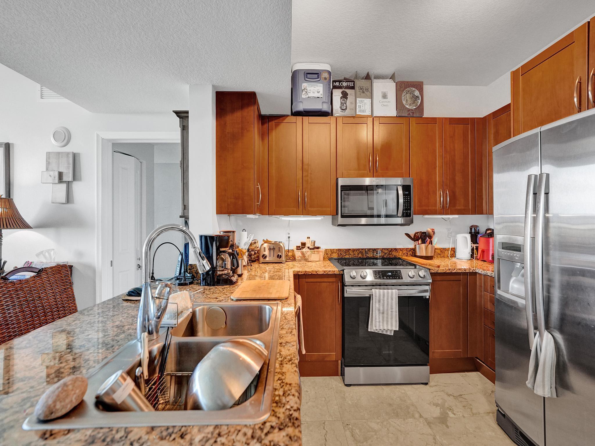 450 N Federal Highway 1206