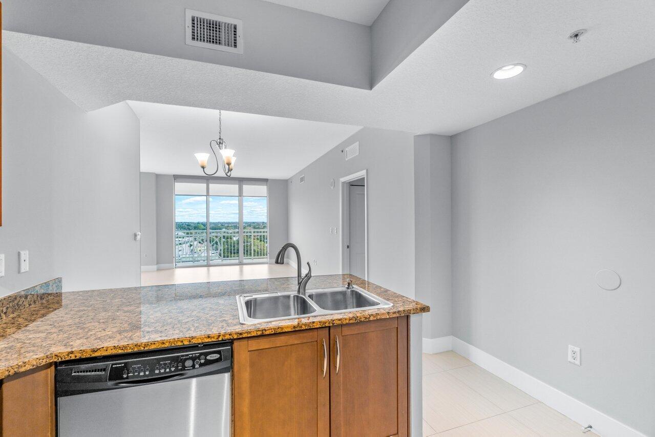 450 N Federal Highway 1115