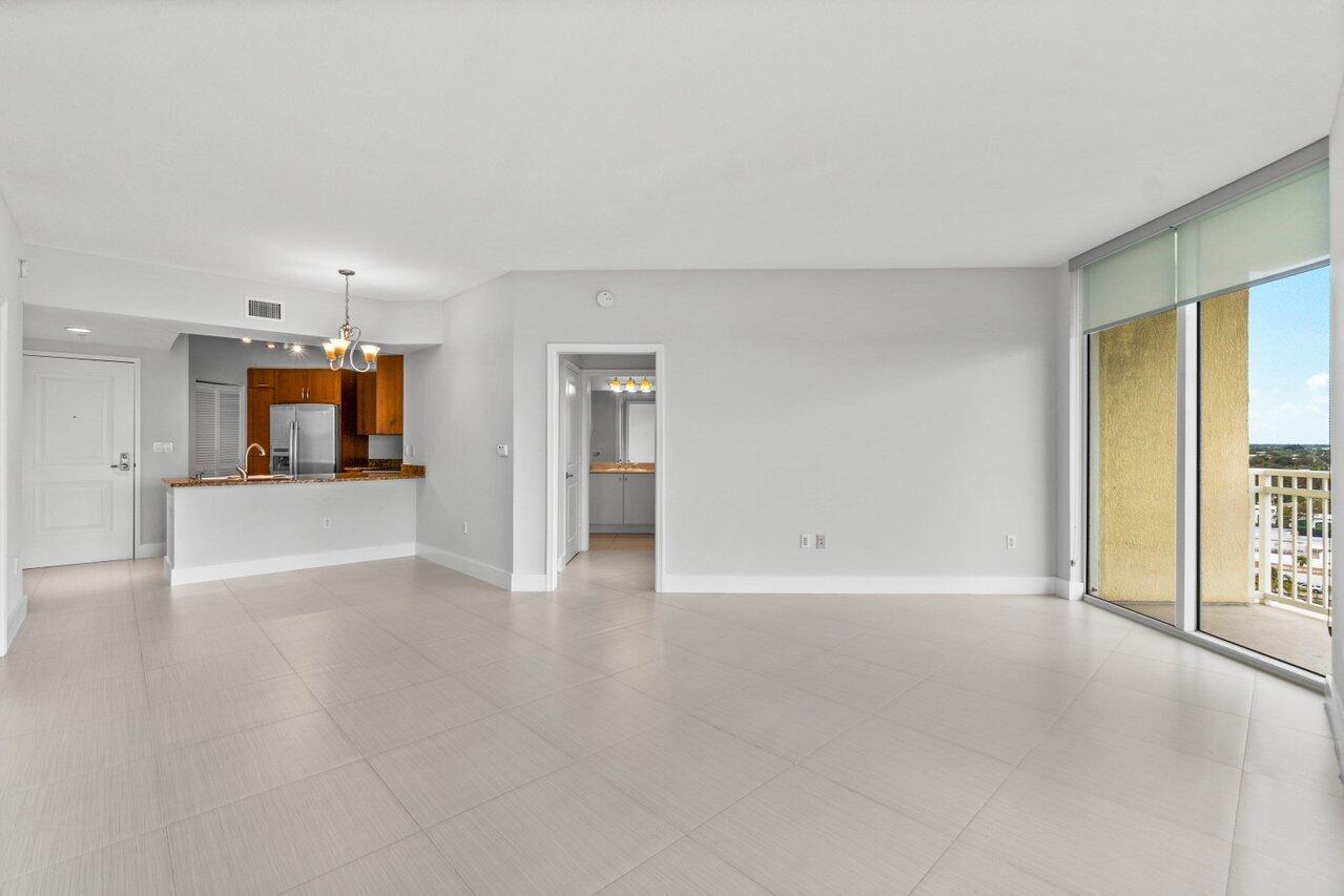 450 N Federal Highway 1115