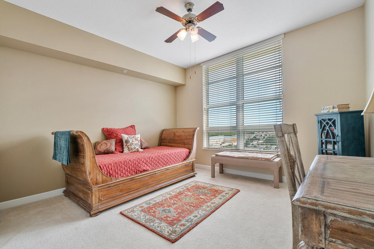350 N Federal Highway 1213