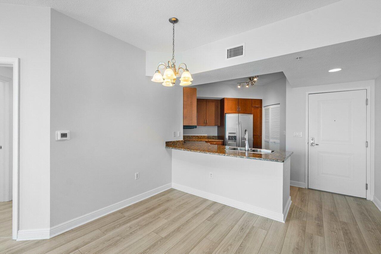 350 N Federal Highway 1115
