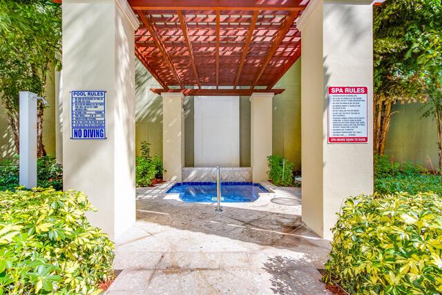 806 E Windward Way 212