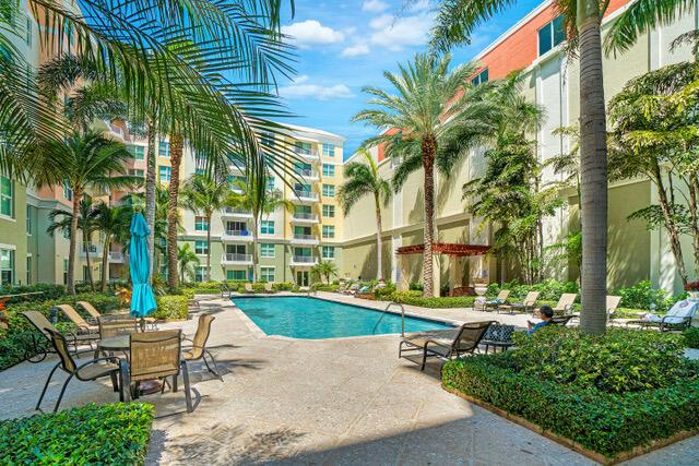 806 E Windward Way 212