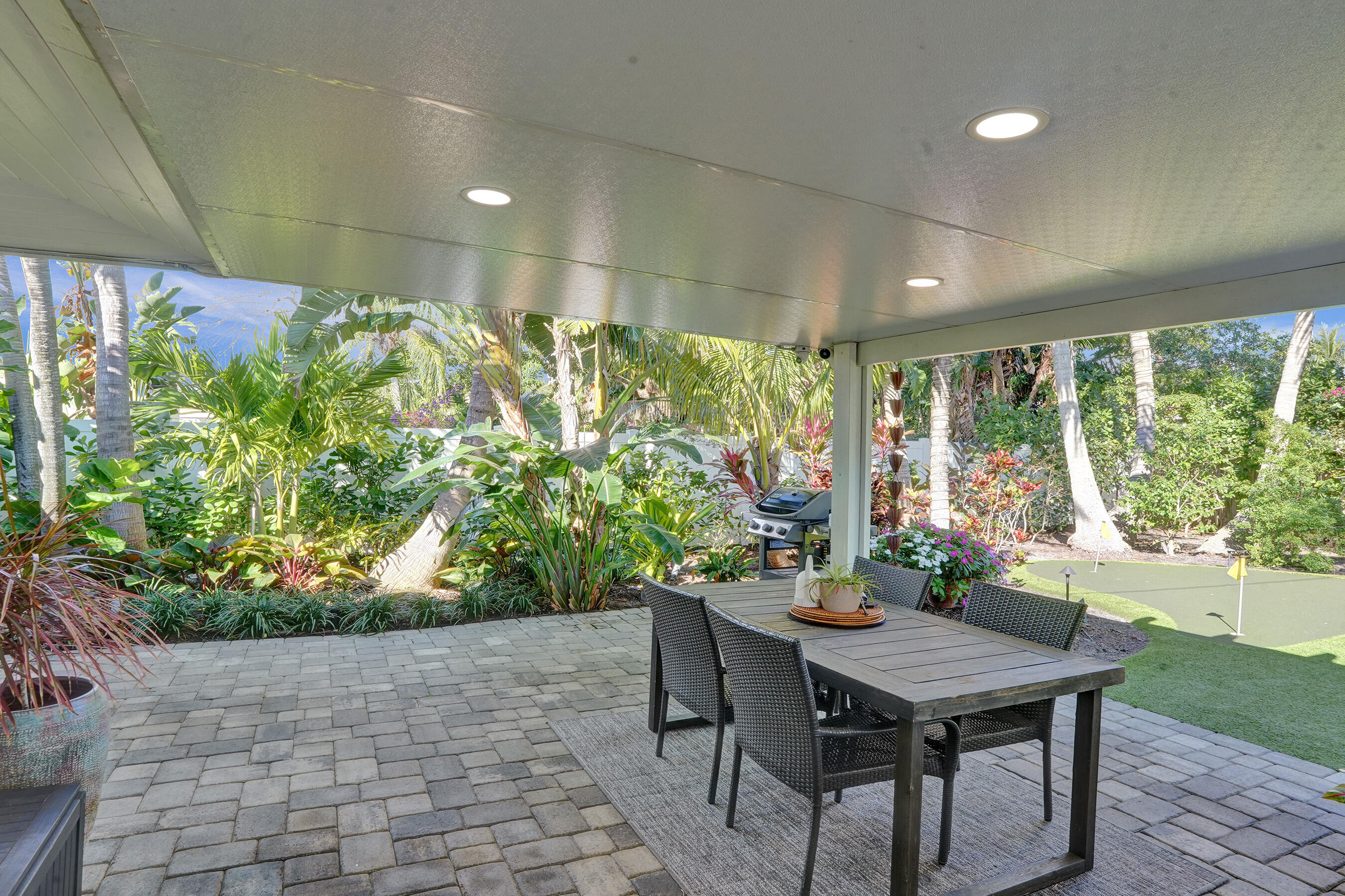 203 NW 15th Street