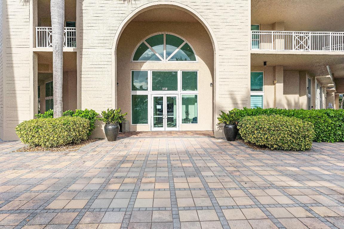 350 N Federal Highway 913