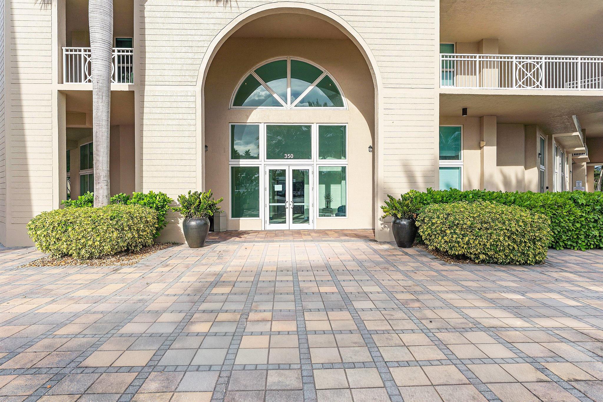 350 N Federal Highway 913