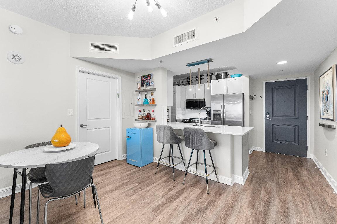 350 N Federal Highway 913