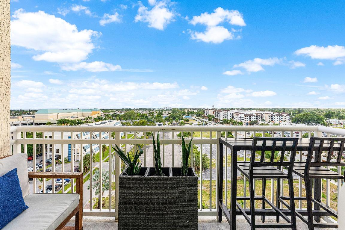 350 N Federal Highway 913