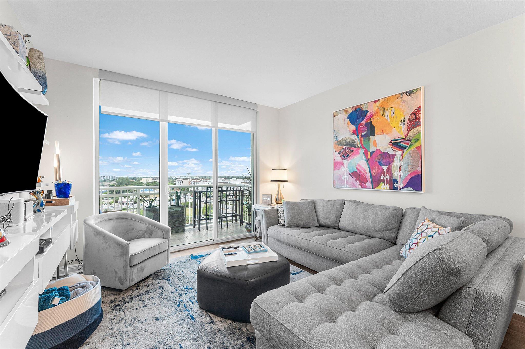 350 N Federal Highway 913