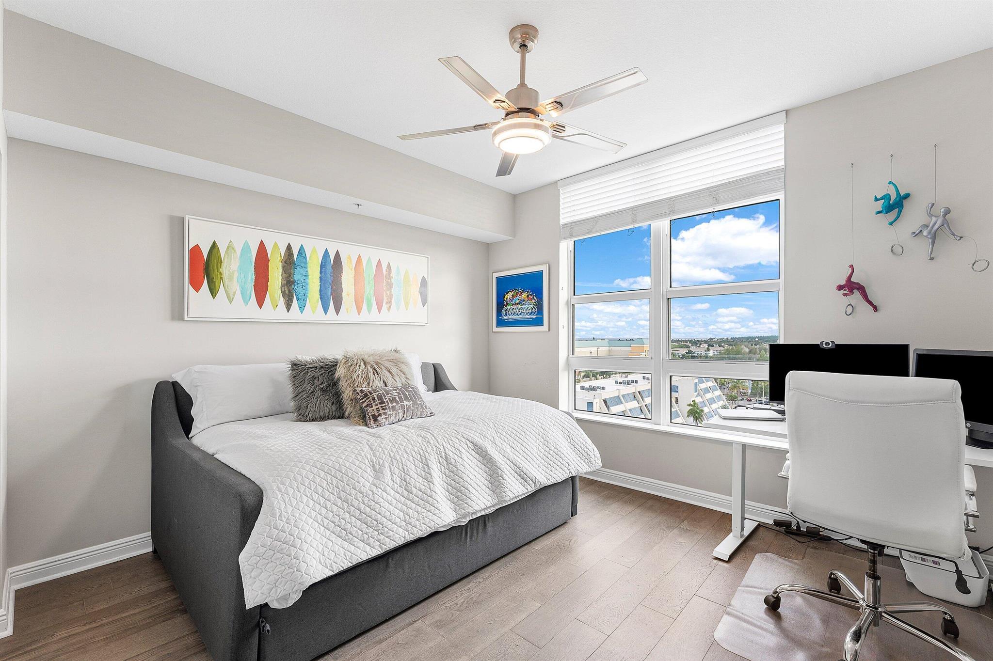 350 N Federal Highway 913