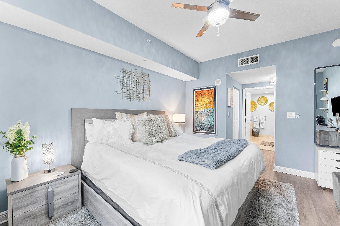 350 N Federal Highway 913