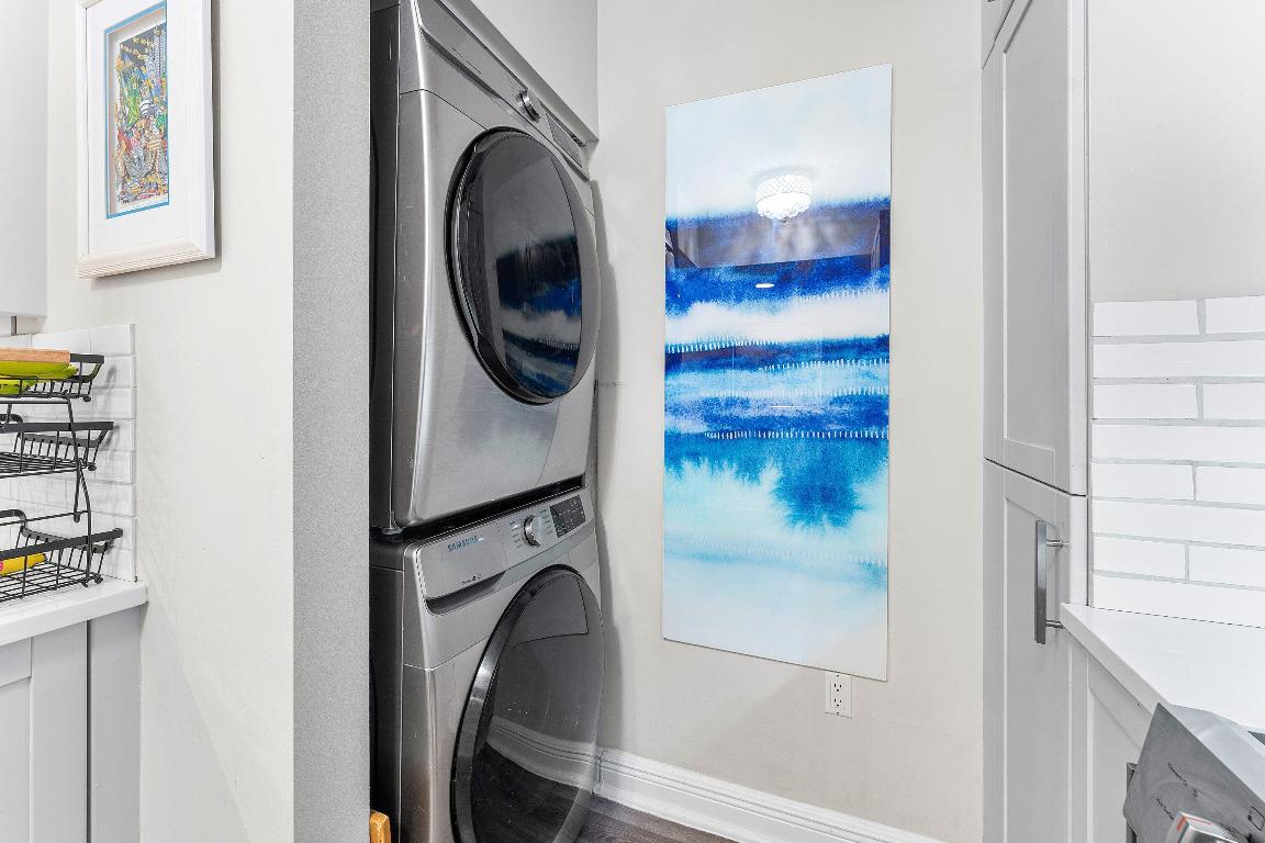 350 N Federal Highway 913